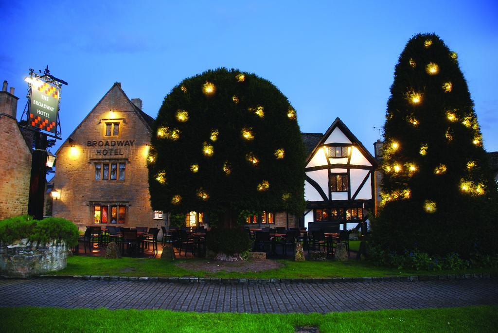 The Broadway Hotel Luaran gambar