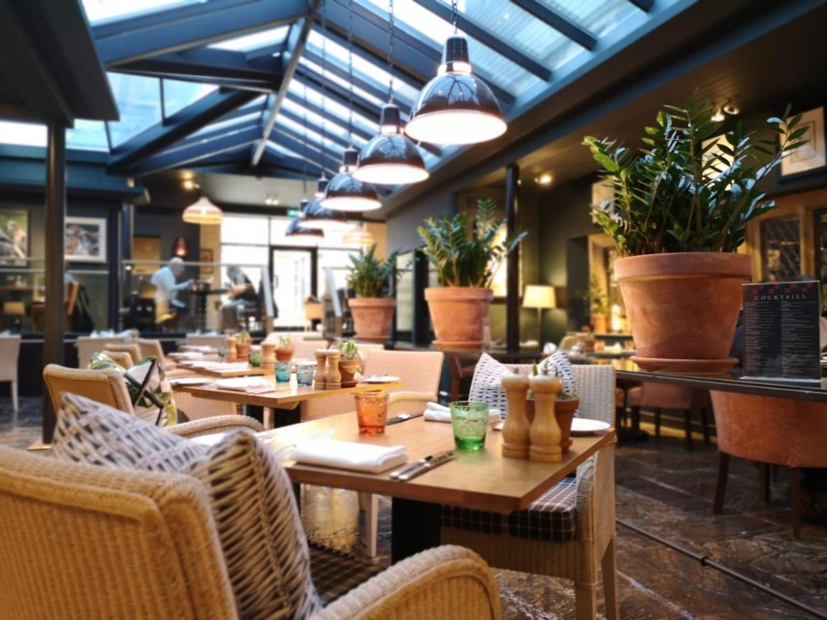 The Broadway Hotel Luaran gambar